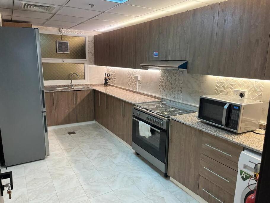 Luxury 1bd In Free Parking Near Apartment