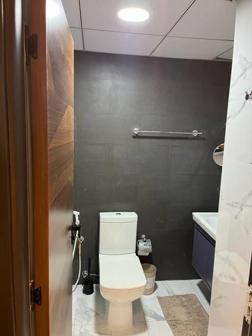 Luxury 1bd In Free Parking Near Apartment